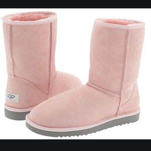 UGG Classic Short 5825  Baby Pink